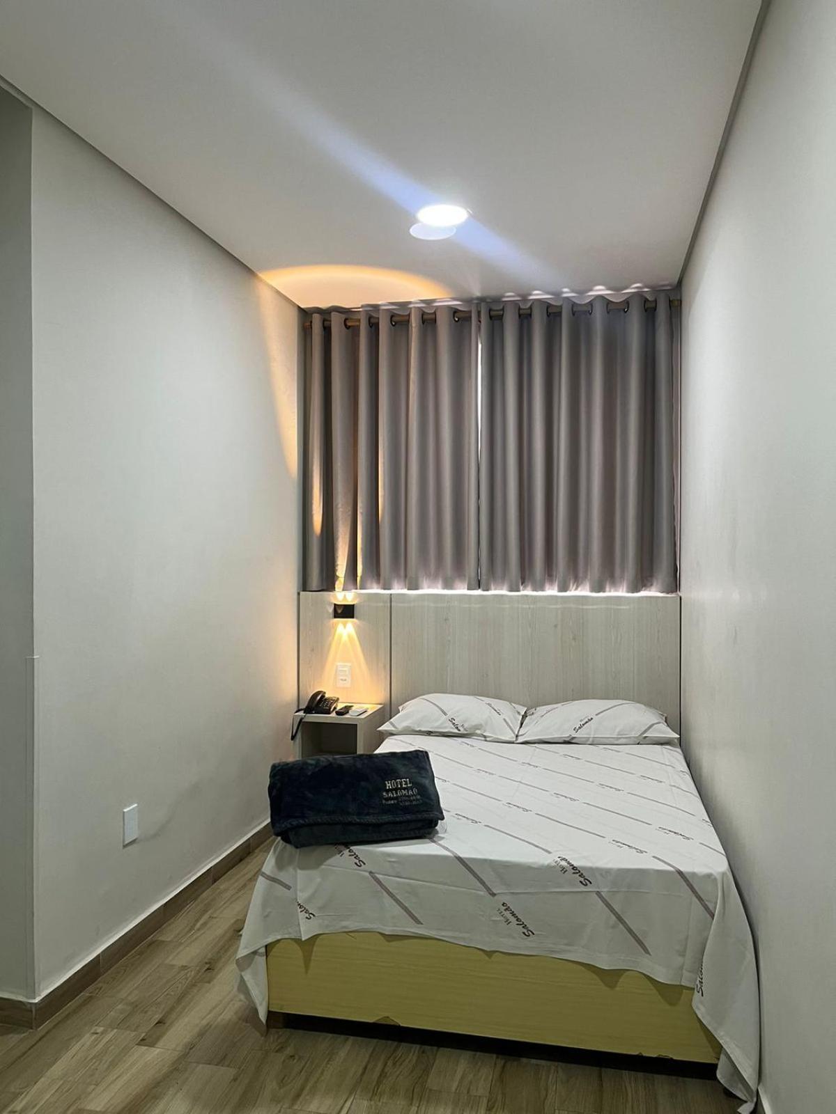 Hotel Salomão - Próximo A 25 De Março, Bom Retiro, Brás E Rua Santa Efigênia, A 2 Minutos Do Mirante Sampa Sky E Pista De Skate Anhangabaú 2*