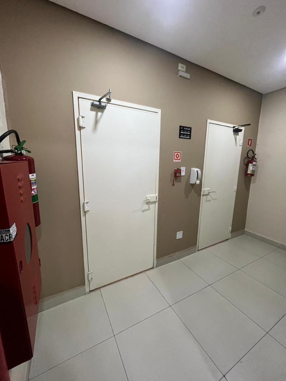 Hotel Salomão - Próximo A 25 De Março, Bom Retiro, Brás E Rua Santa Efigênia, A 2 Minutos Do Mirante Sampa Sky E Pista De Skate Anhangabaú 2*